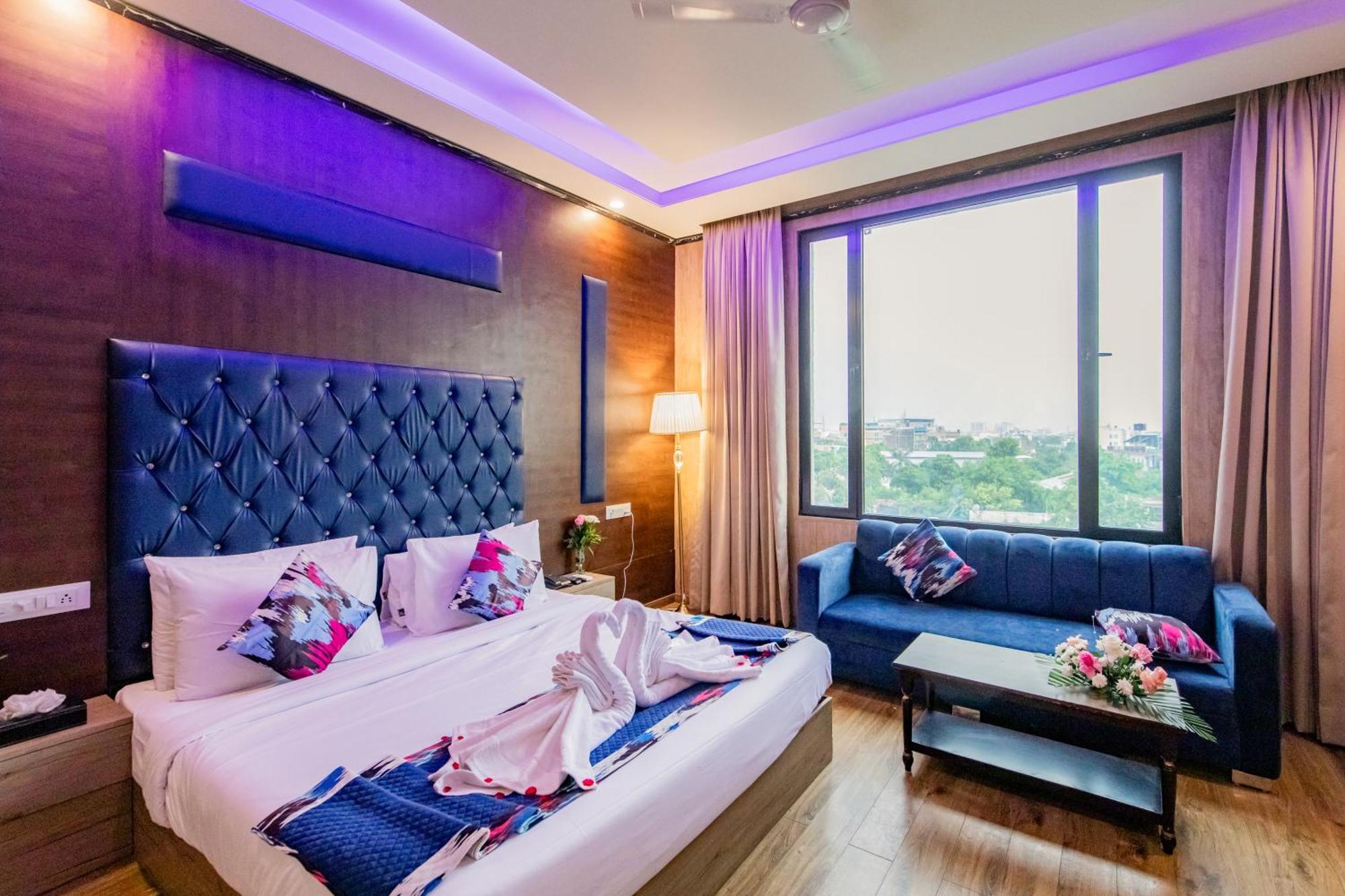 Foxoso Fiori Hotel Jaipur Buitenkant foto