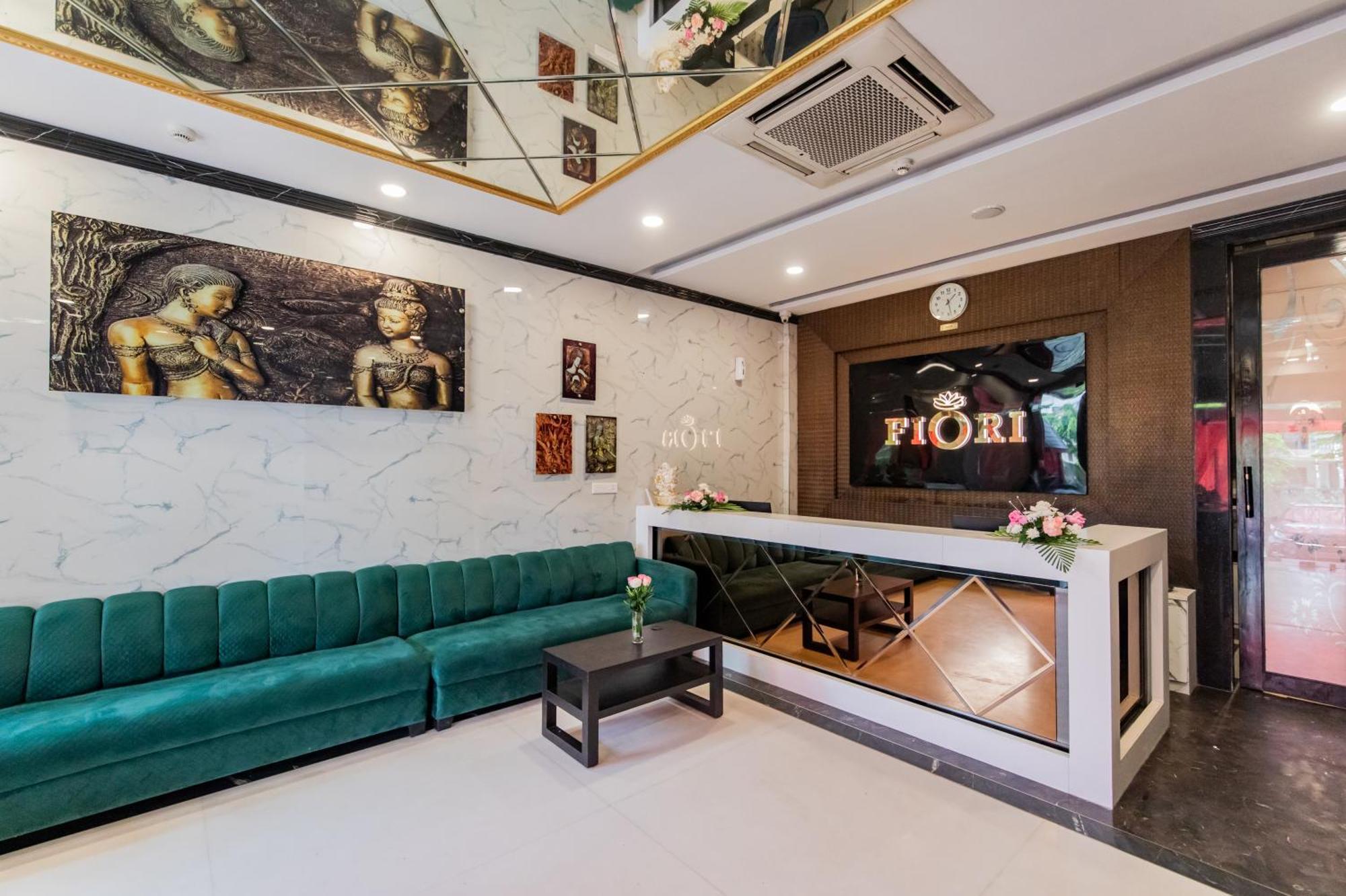 Foxoso Fiori Hotel Jaipur Buitenkant foto